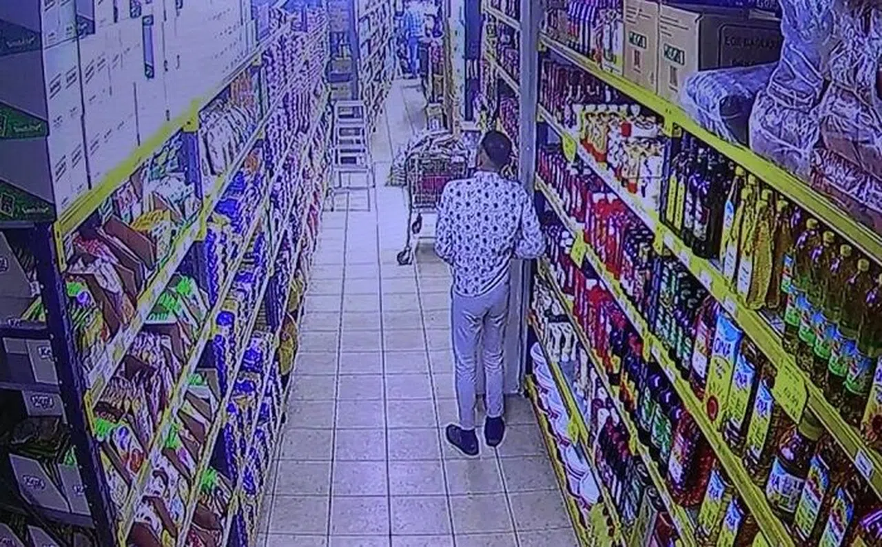 Ayçiçek Yağını Pantolonunun İçine Sokarak Çaldı