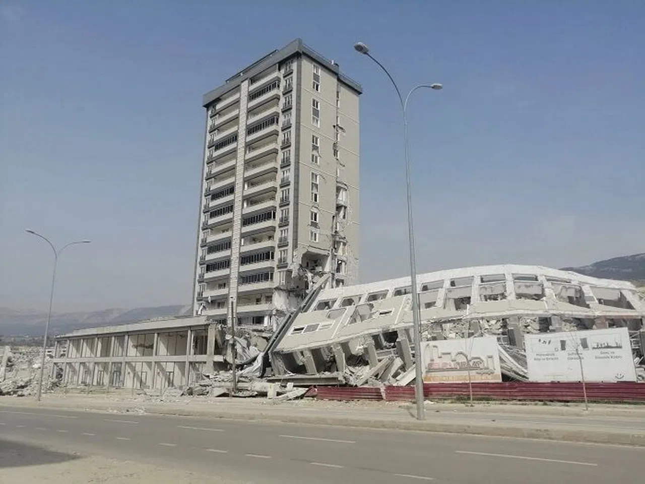 Bad-ı Saba Müteahhidi Avşaroğlu Kendini Bu Sözler Savundu