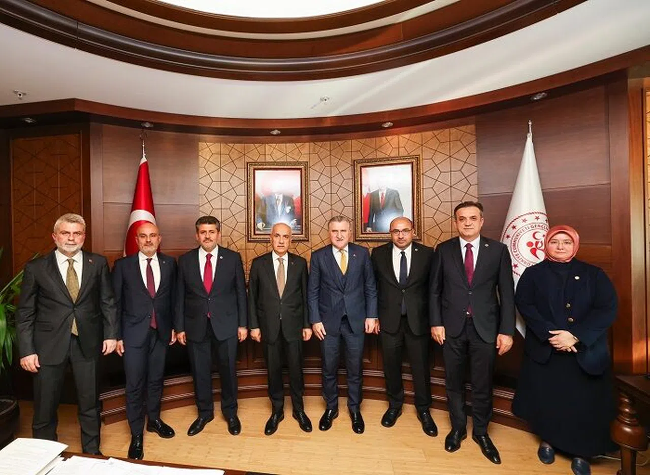 AK Partili Milletvekilleri Spor Bakanı’nı Ziyaret Etti