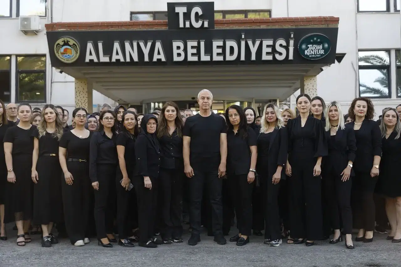Kadına şiddete siyah tepki