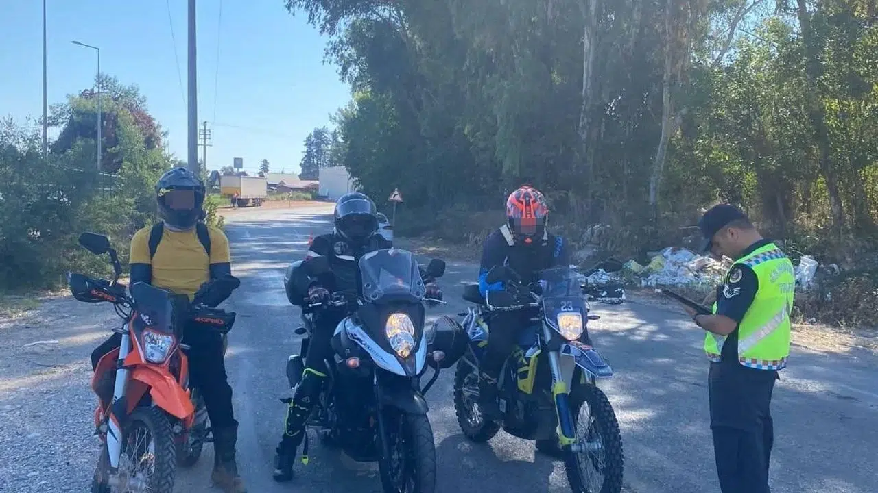 Kurallara uymayan motosiklet sürücülerine cezalar yağdı