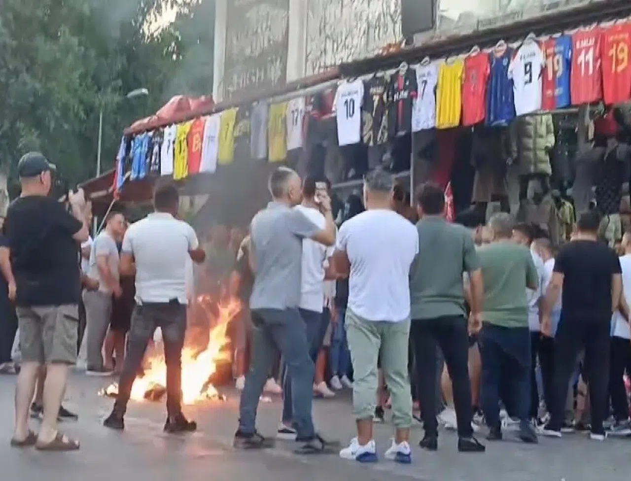 Marka avukatları ile esnaf arasında arbede