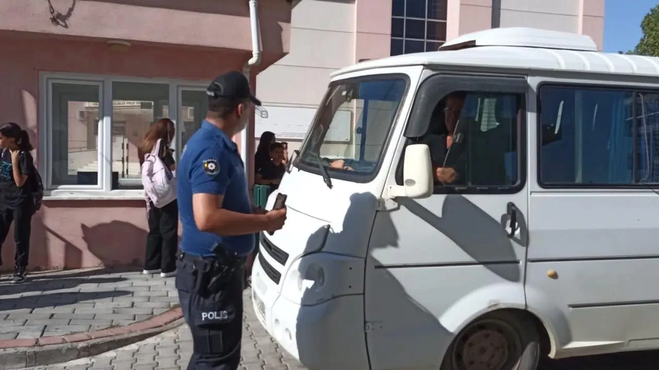 Okul Servislerine Sıkı Denetim