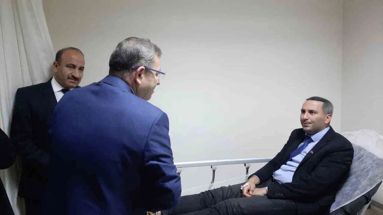 Öğretmenleri Taşıyan Minibüs Kaza Yaptı: 14 Yaralı