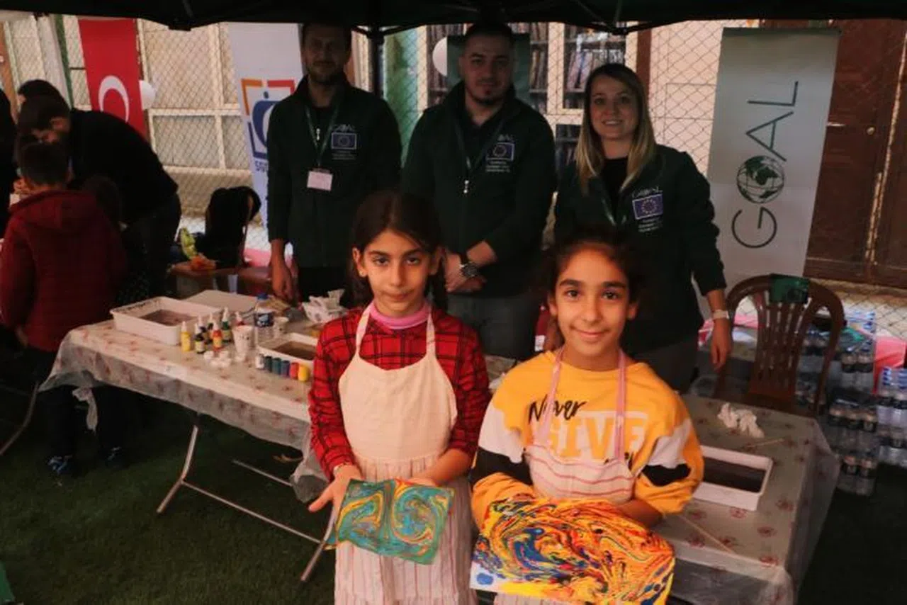 Depremzede Çocuklar Dünya Çocuk Hakları Günü'nde Doyasıya Eğlendi
