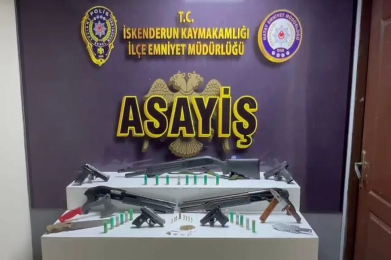 Düğünde Havaya Ateş Açan Şahısların Evinden Cephanelik Çıktı