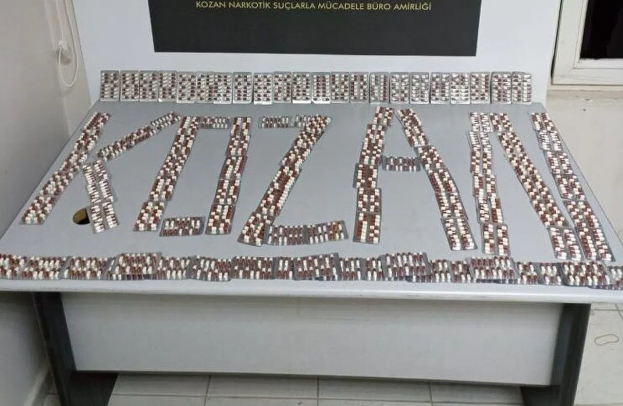 Zeytin ağacına saklanan uyuşturucu ele geçirildi