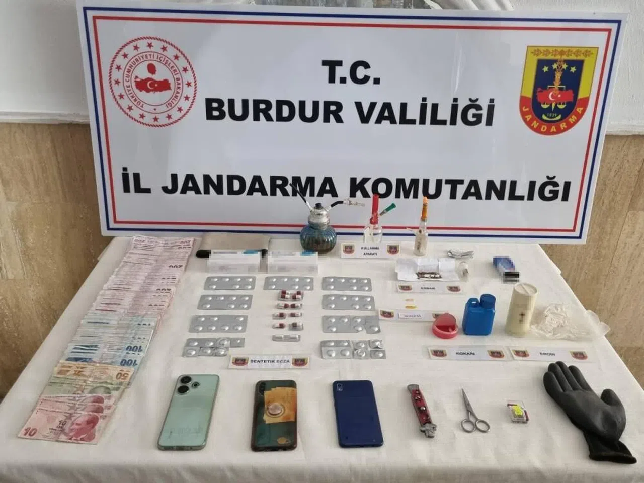 Uyuşturucu operasyonlarında 9 şüpheli tutuklandı