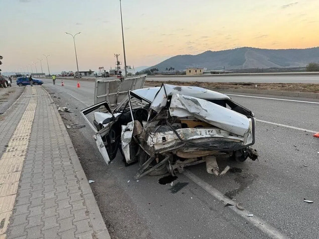 Hurdaya Dönen Fiat Tofaş 16 Yaşındaki Çocuğa Mezar Oldu