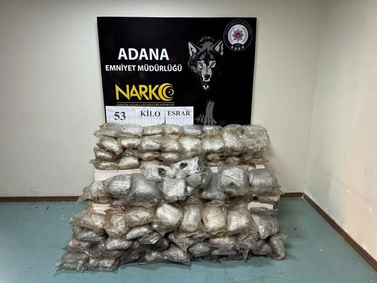 Tırın Lastiğinde 53 Kilogram Esrar Çıktı