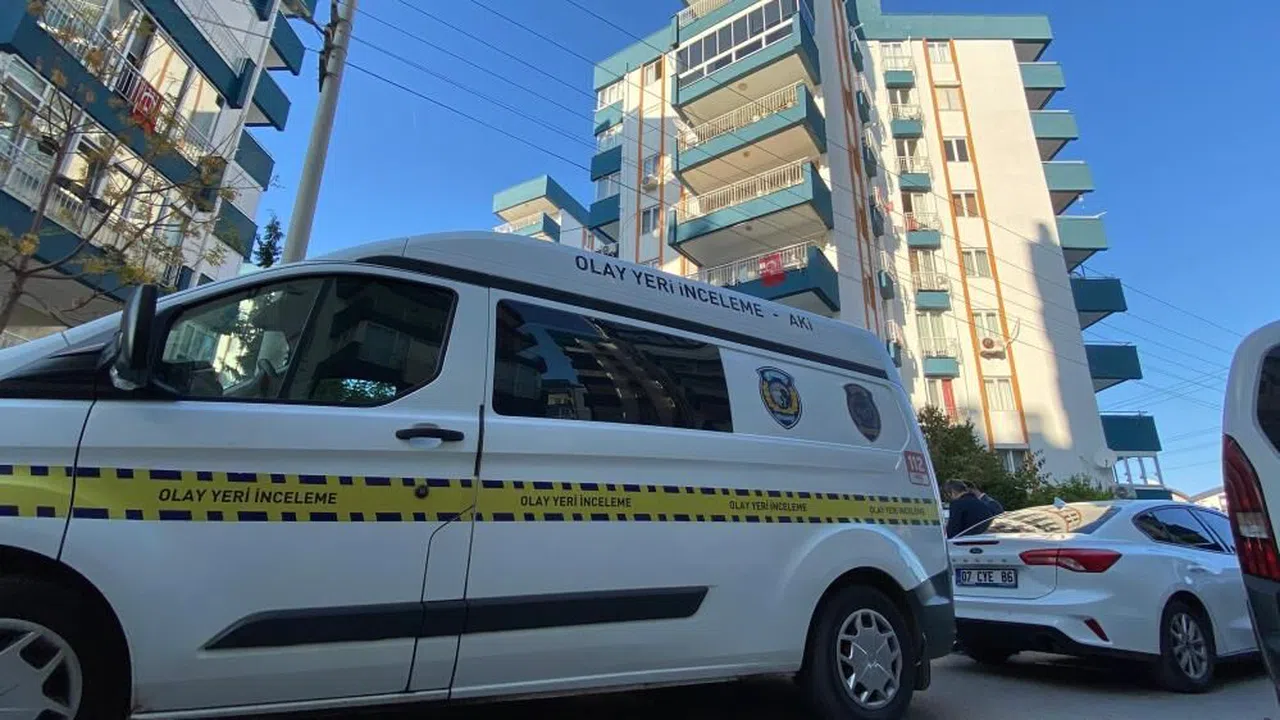 İranlı 3 kardeş yaşadıkları evde ölü bulundu
