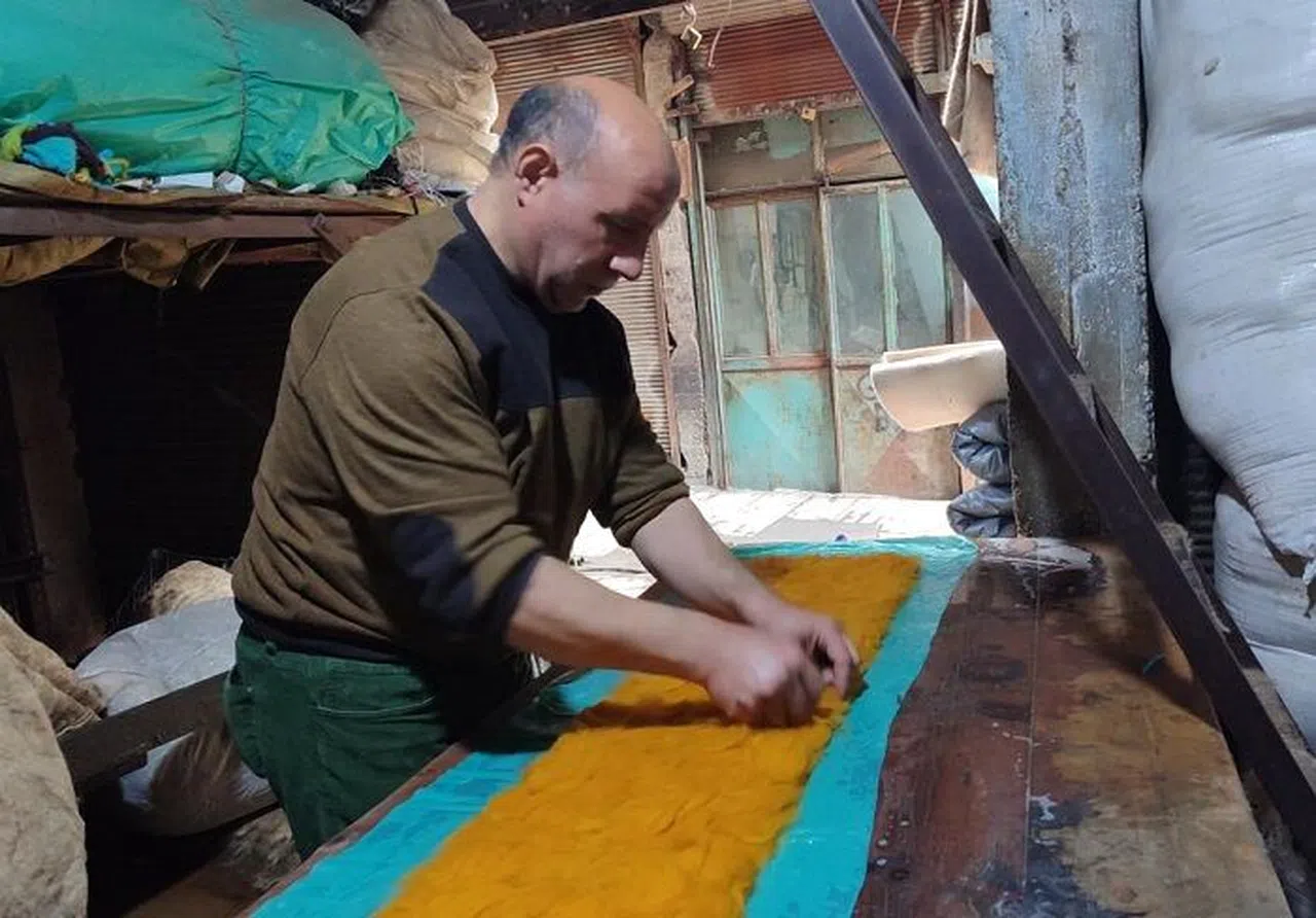 40 Yıldır El Emeği Göz Nuru Keçeler Üretiyor