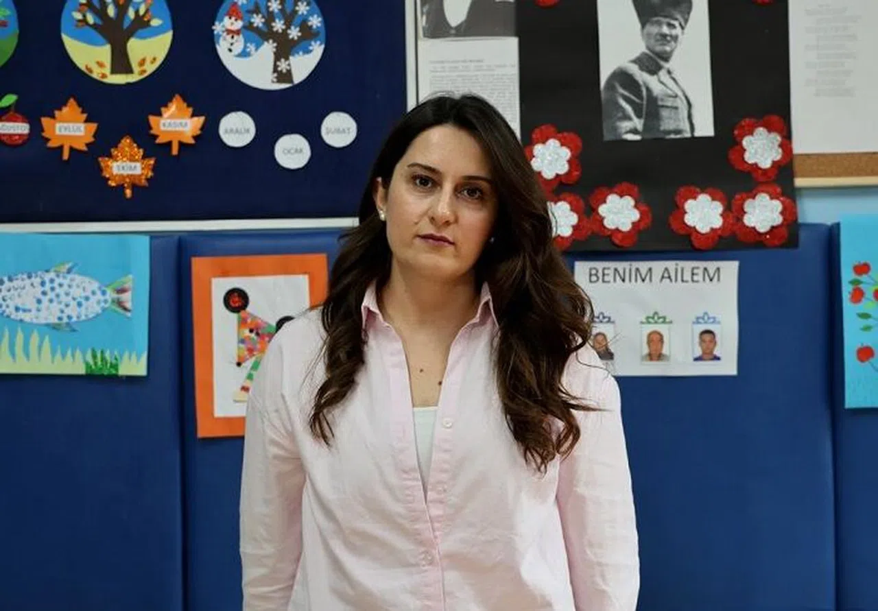 Enkazdan Kurtarılan Tuba Öğretmen, Öğrencileriyle Hayata Tutundu