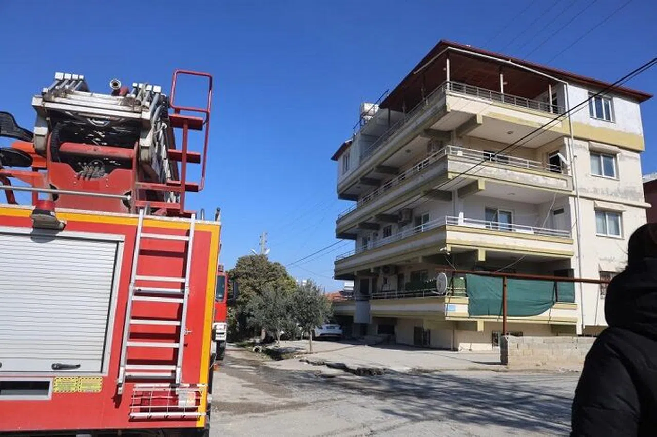 Apartman Dairesi Alevlere Teslim Oldu