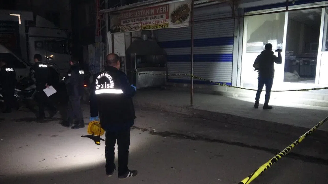 Ekmek İmalathanesine Silahlı Saldırı: 4 Yaralı