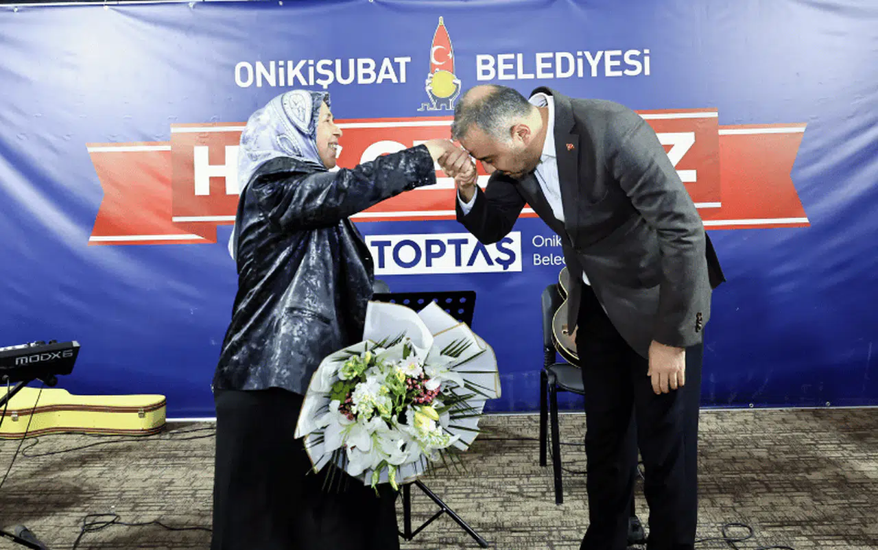 Başkan Toptaş’ı duygulandıran Öğretmenler Günü buluşması