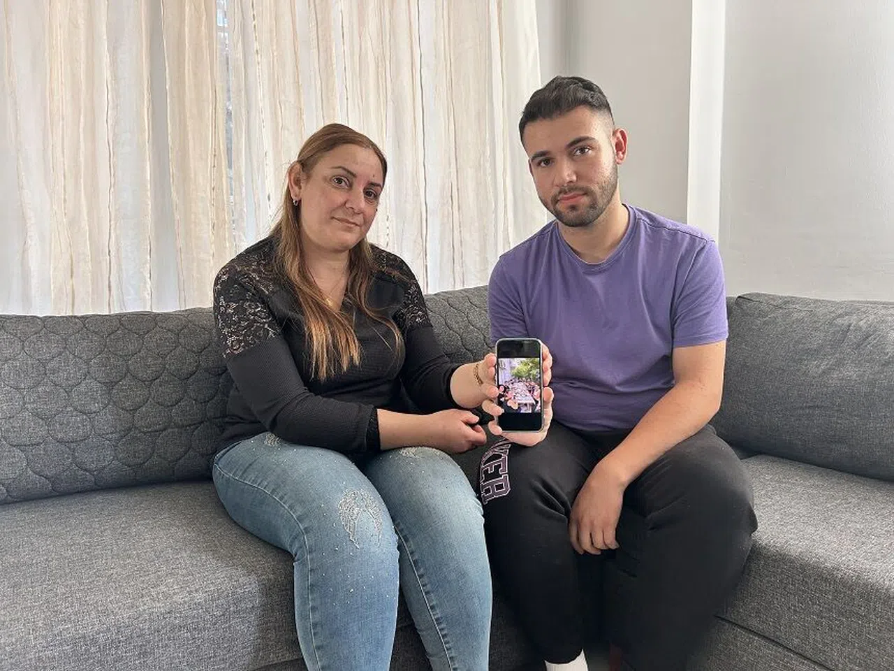 Annesi ve Kız Kardeşinin Enkazından 4 Gün Sonra Kurtarılan Genç Hayata Tutundu