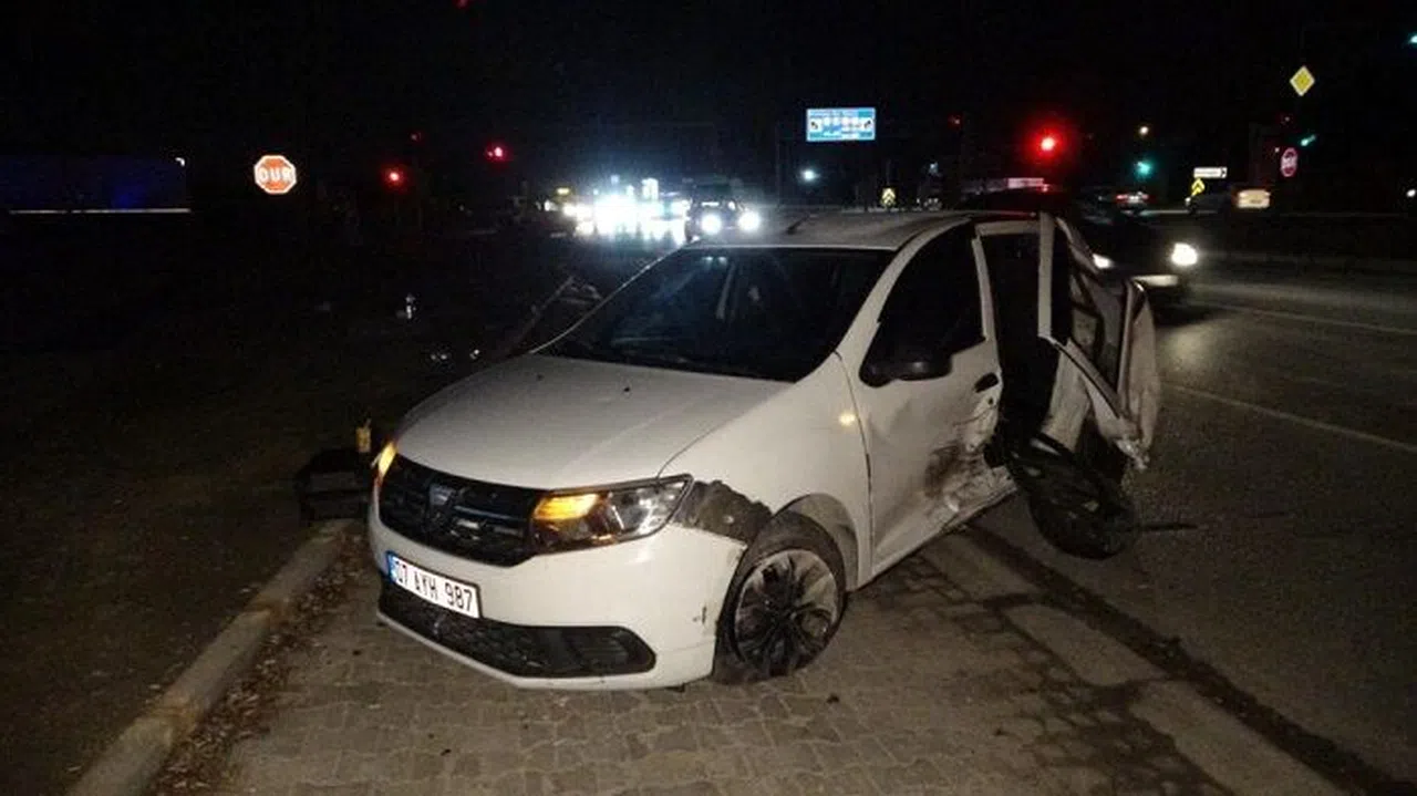 Aşırı Hız ve Kırmızı Işık İhlali Kazayı Beraberinde Getirdi