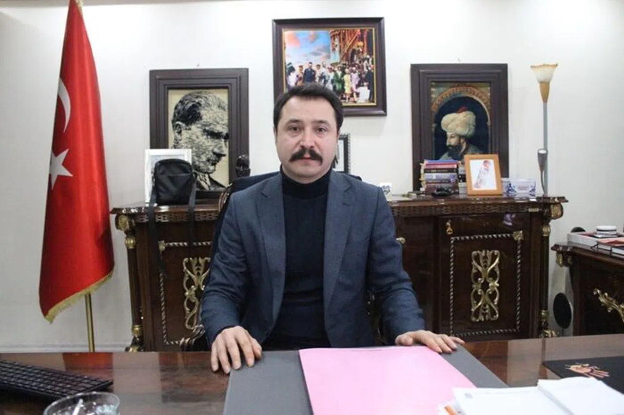 Böyle Dolandırıcılık Görülmedi, Koyunlarını Sattı, Borçlu Duruma Düştü