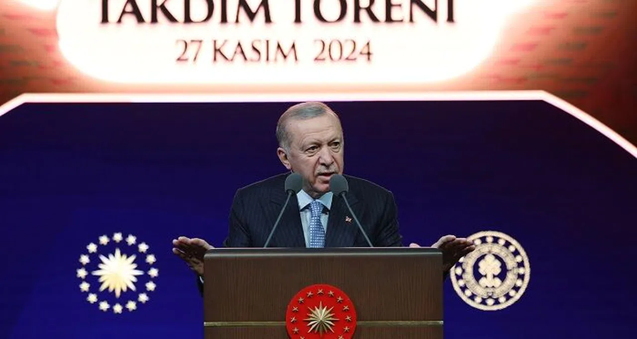 Cumhurbaşkanı Erdoğan: "Batıcı Zihniyetin Türkiye’nin Kültür Hayatında Açtığı Yaralar Halen Kapanmadı”