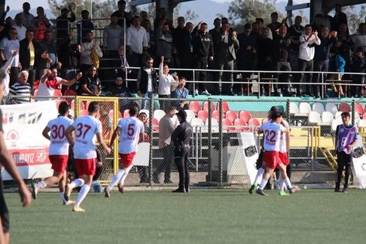 Kahramanmaraşspor Evinde Galip Geldi, İstiklalspor Galibiyeti Kaçırdı
