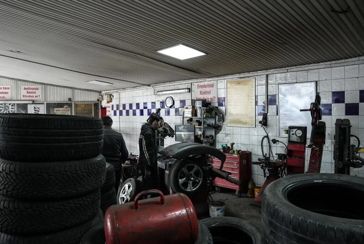 Sanayide Kış Lastiği Yoğunluğu: Fiyatlar 11 Bin TL’den Başlıyor