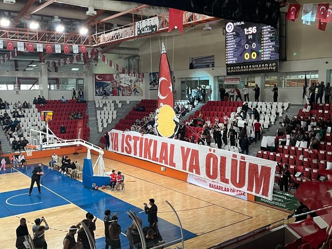 Edeler Grubu’ndan Muhteşem Koreografi