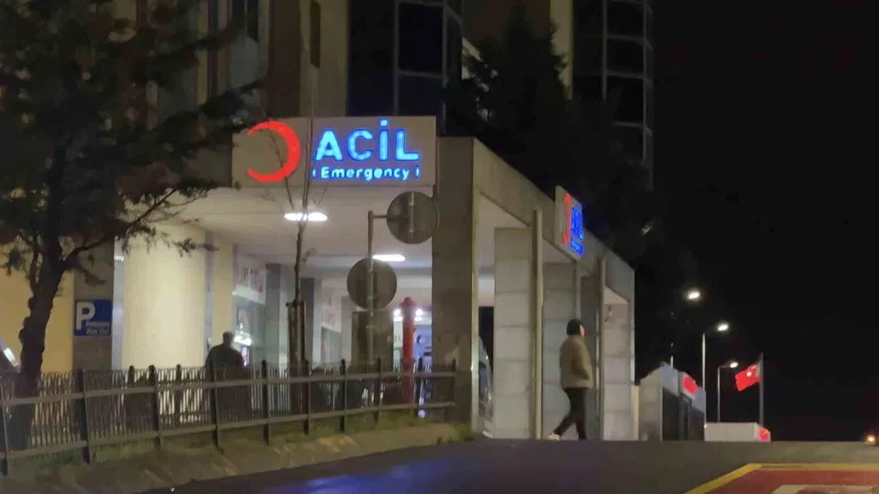 Alkol Pahalı Diyerek İnternetten Sipariş Ettiği 800 TL’lik Yüzey Temizleyiciyi İçti