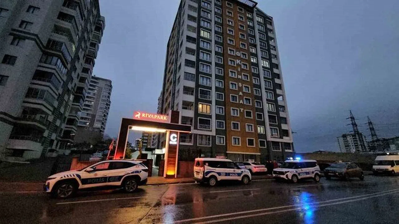 Silahla Kendini Vuran Şahıs Hayatını Kaybetti