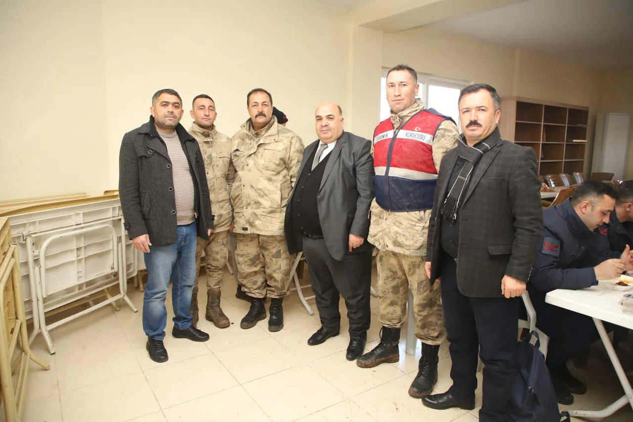 Dulkadiroğlu'nda Arama Kurtarma Çalışmaları Sürüyor