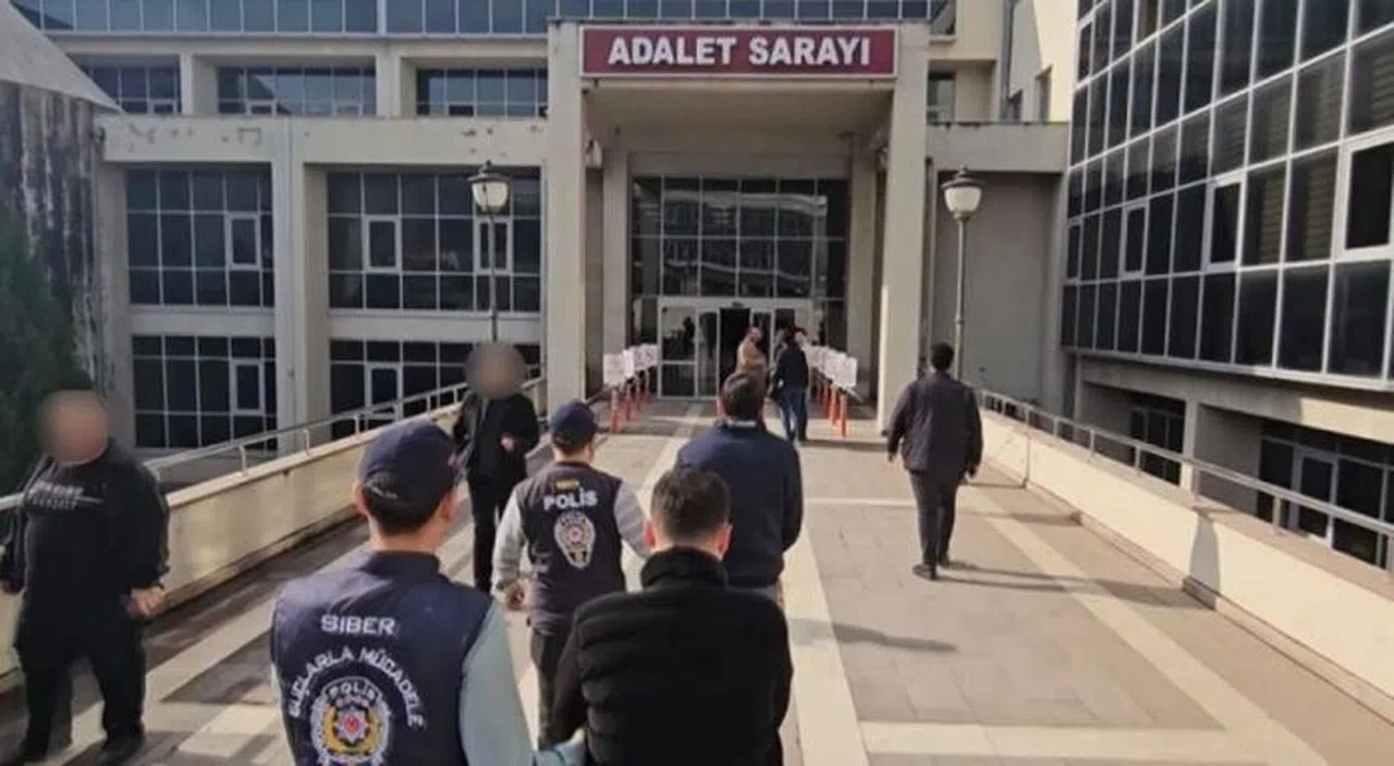 Osmaniye'de Vatandaşları Alışveriş Sitesi Üzerinden 1 Milyon 533 Bin Lira Dolandıran 2 Şahıs Tutuklandı
