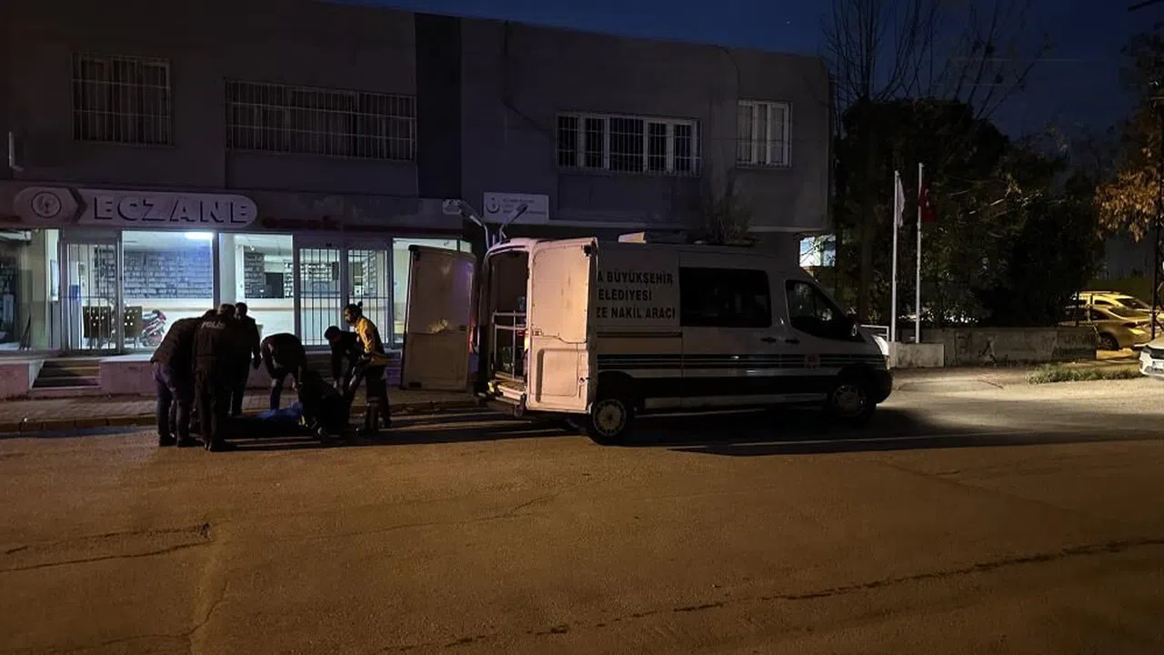 Sokakta Yürüyen 18 Yaşındaki Genç, Silahlı Saldırıda Öldürüldü