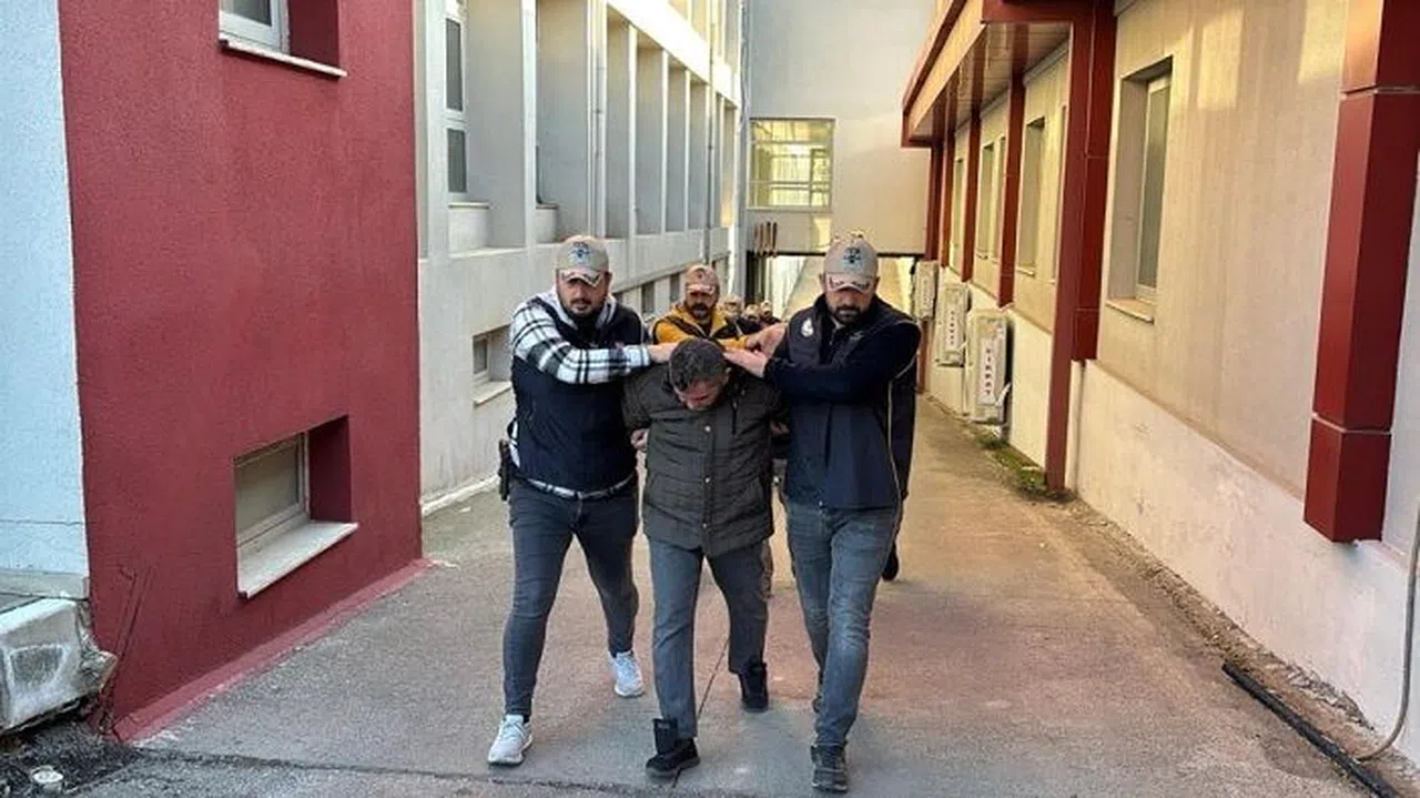 Aralarında FETÖ İl Sorumlusunun Da Olduğu 8 Şüpheli Tutuklandı