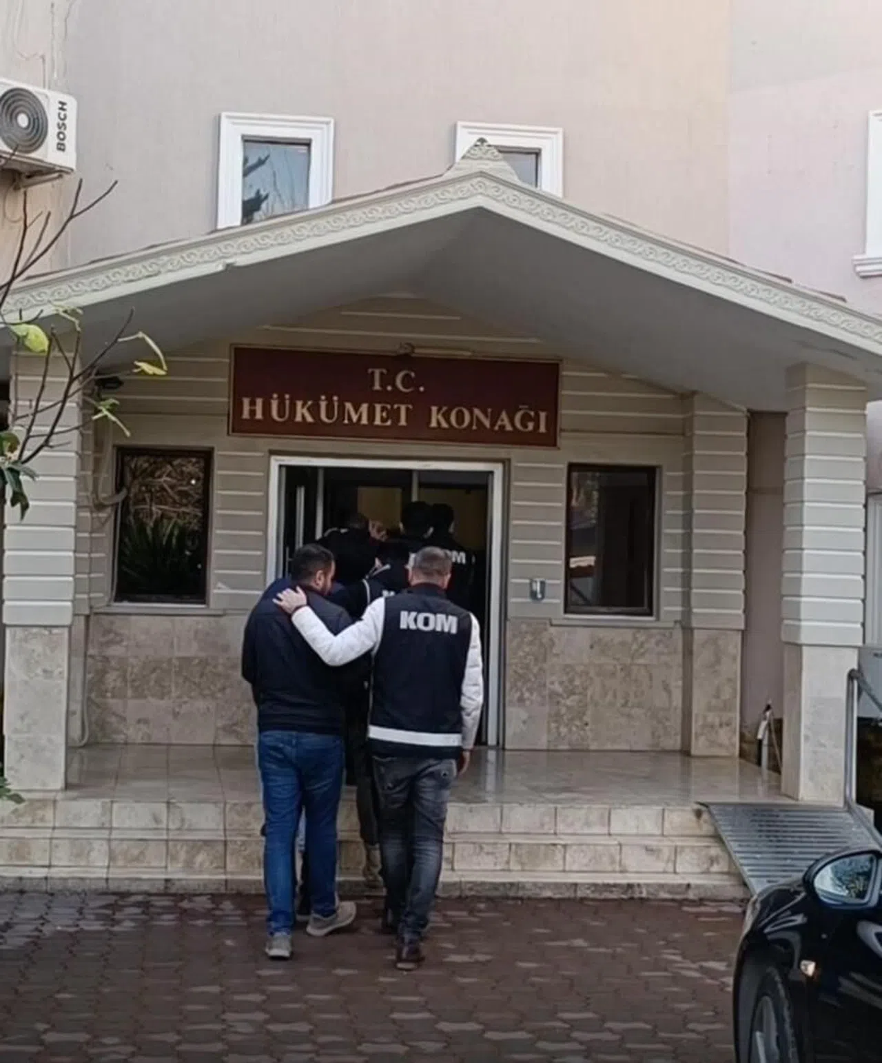Nitelikli Dolandırıcılık Operasyonu: 3 Kişi Tutuklandı