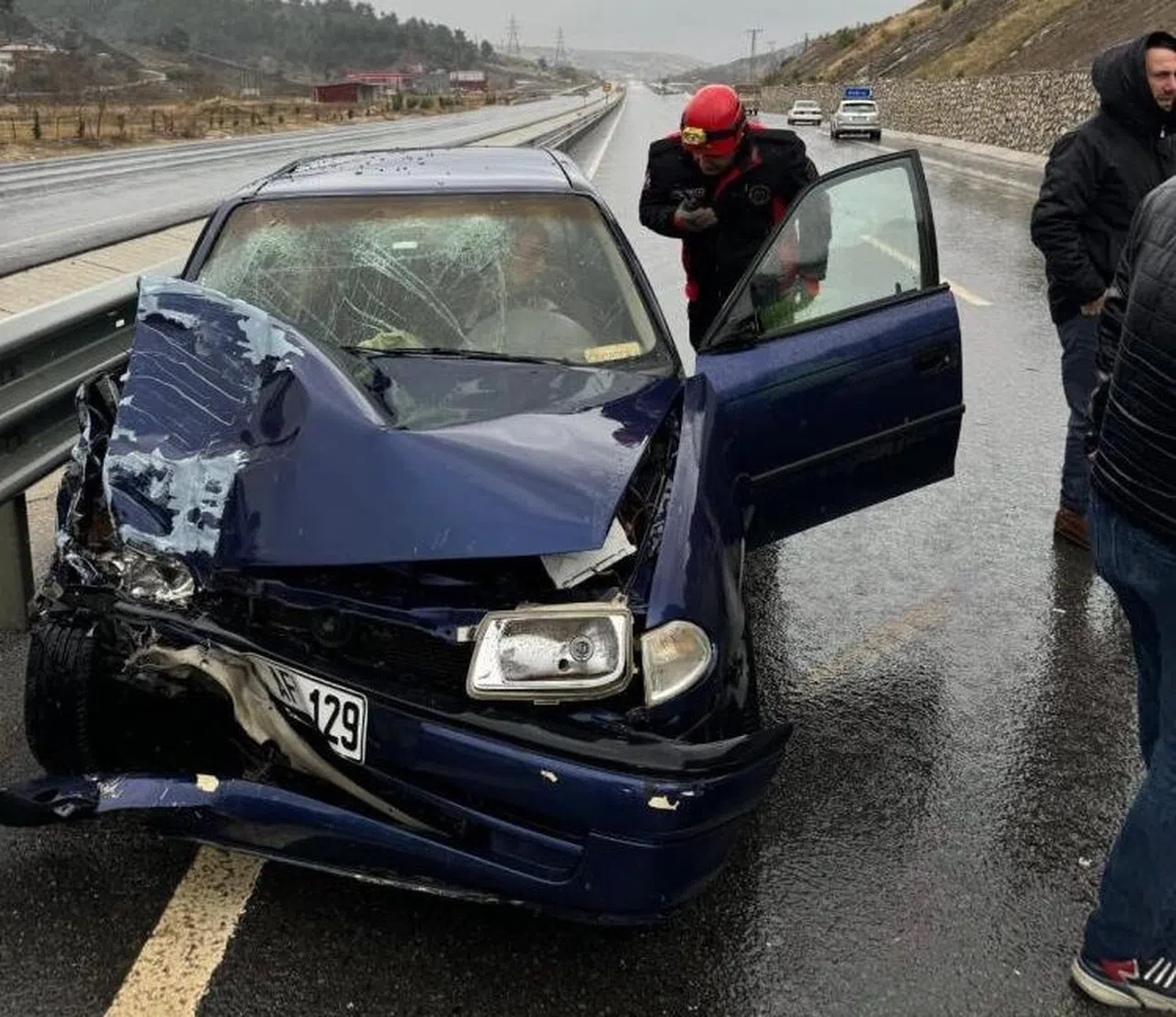 Kahramanmaraş'ta Minibüsle Otomobil Çarpıştı: 4 Yaralı