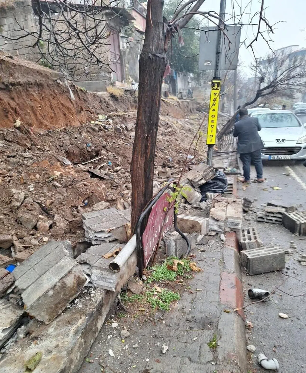 Kahramanmaraş’ta İstinat Duvarı Çöktü