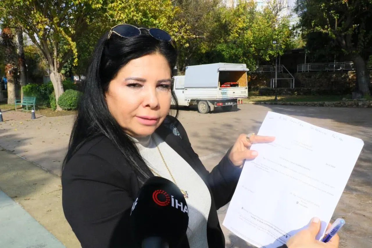 Eski Eşinin Akıl Sağlığının Yerinde Olduğunu Kanıtlamak İçin 18 Yılda 400'e Yakın Dava Açtı