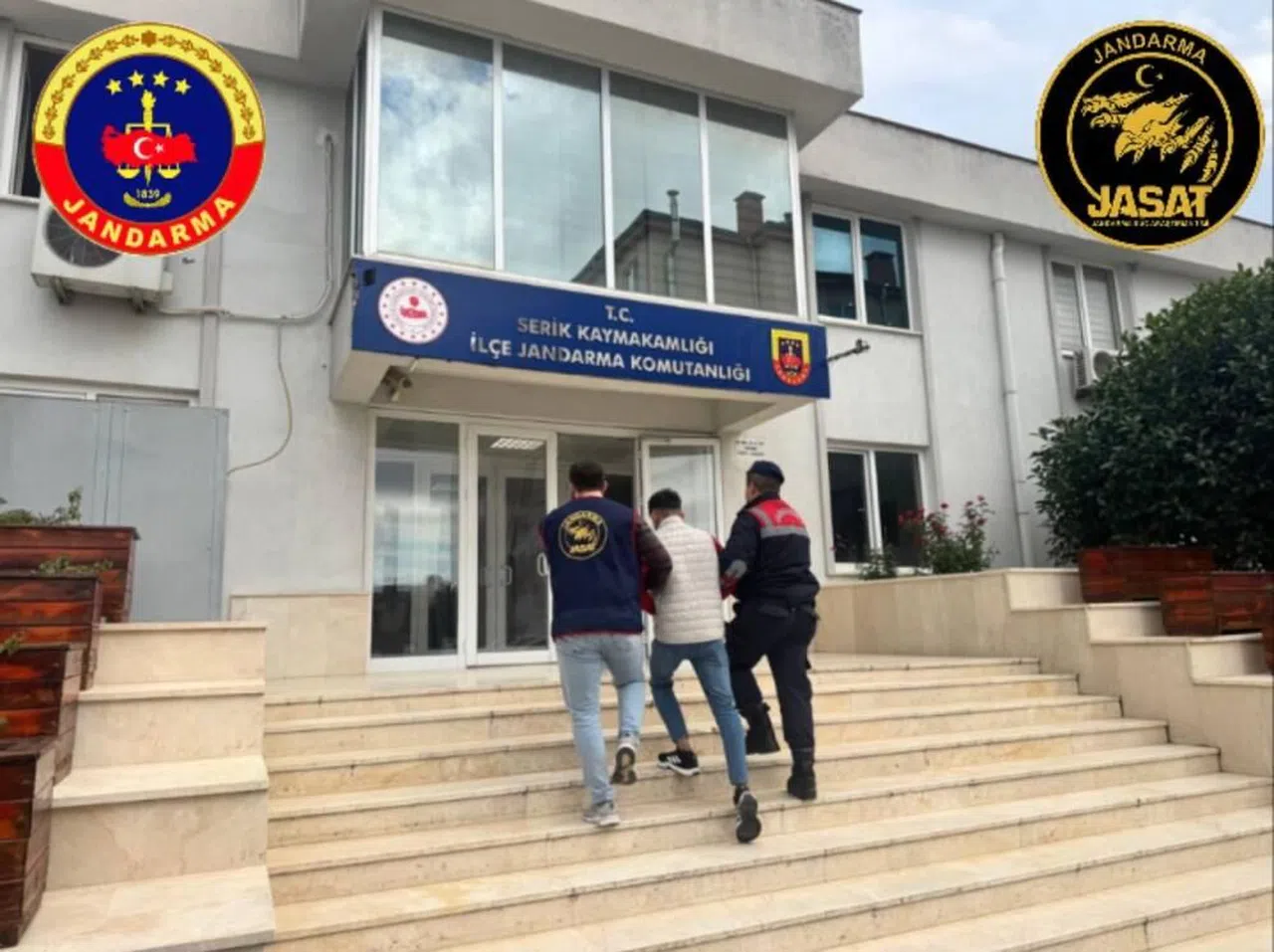 JASAT Son 72 Saatte 182 Aranan Şahsı Yakaladı