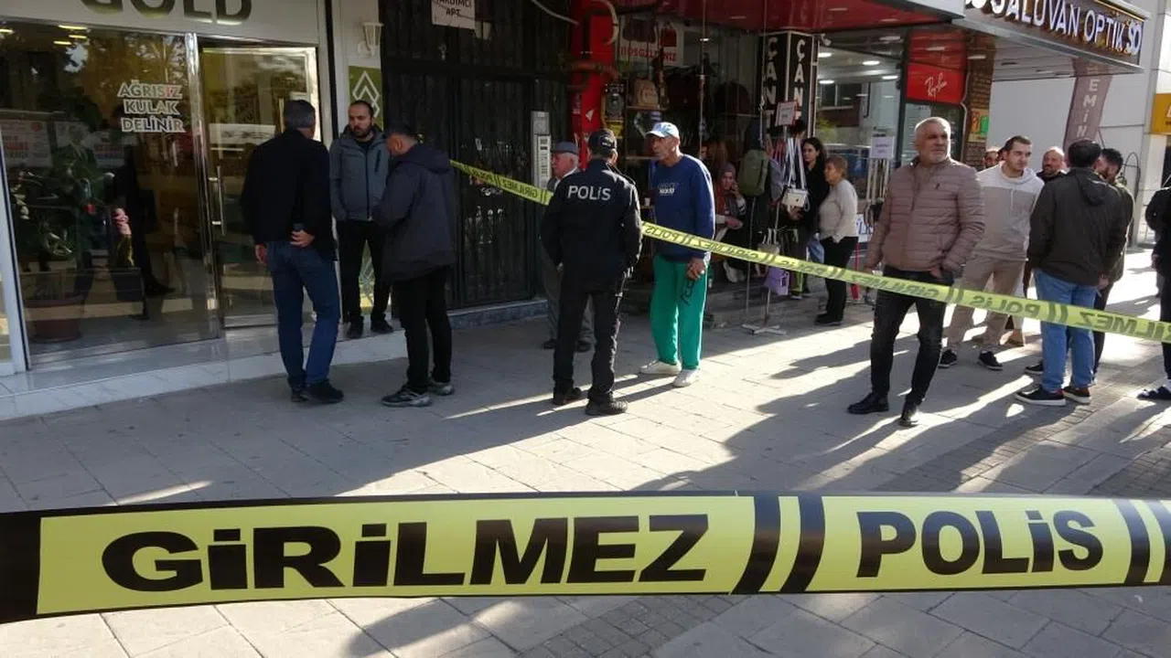 Adana'da Kalaşnikoflu Kuyumcu Soygunu