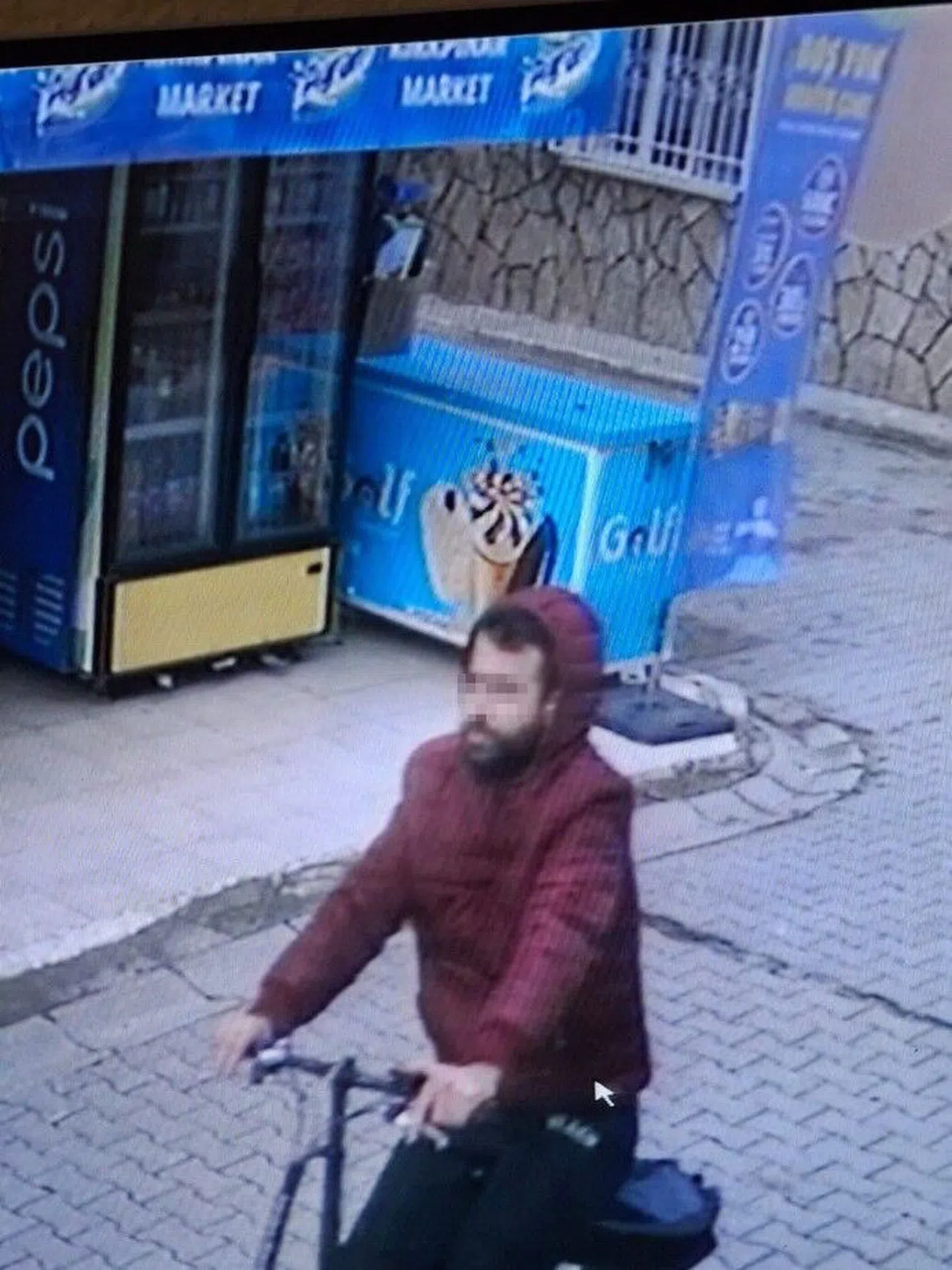 Bisikletli Sapık, Güpegündüz Genç Kadını Taciz Etti
