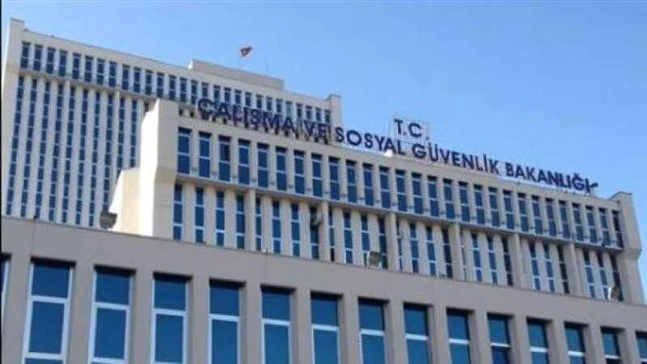 Çalışan Bildirim Sistemi Geliyor: İstihdamda Yeni Dönem