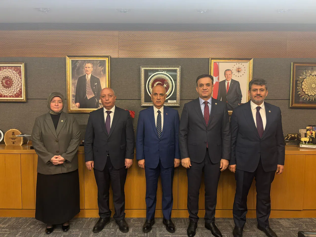 Milletvekilleri Rektör Bakan'ı Ağırladı