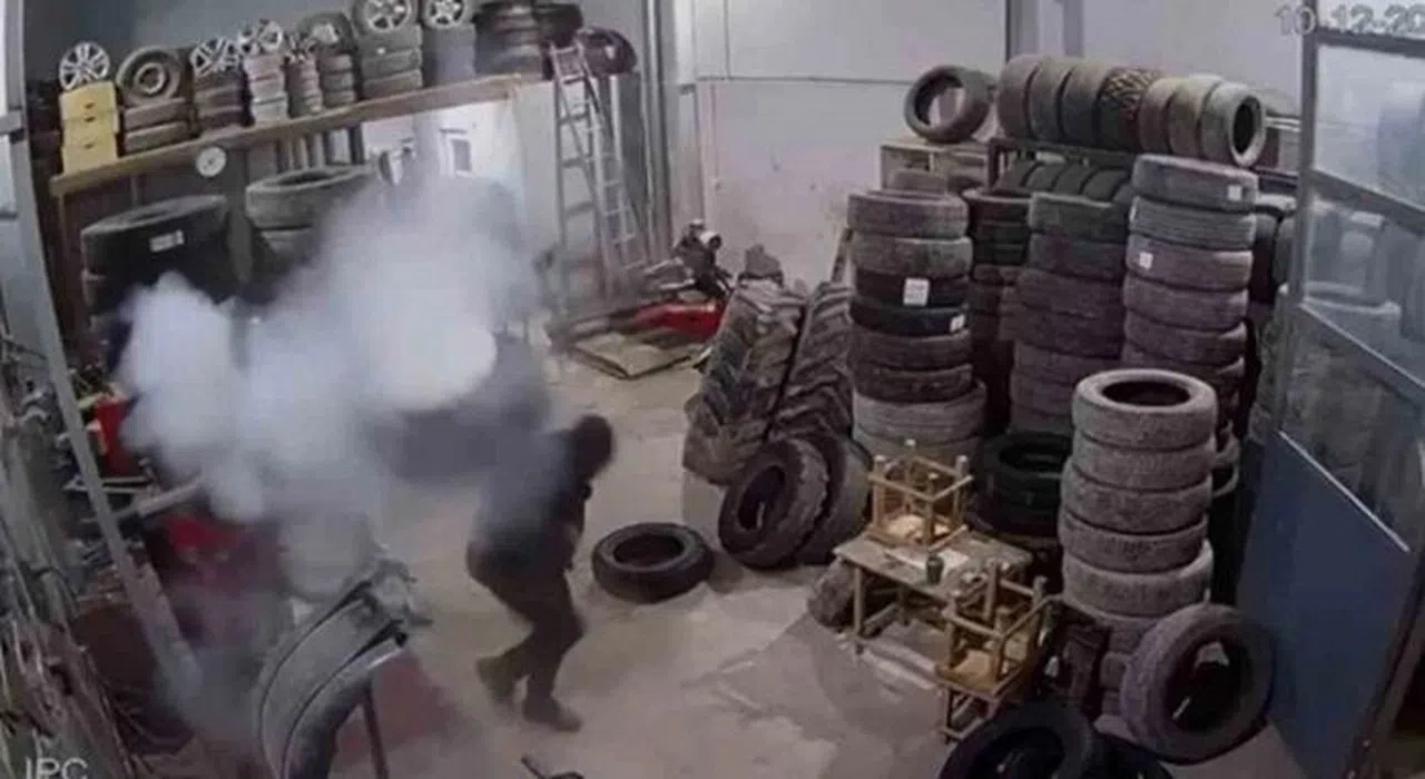 Lastik Tamiri Kâbusa Dönüşüyordu: İşçiler Ölümden Döndü