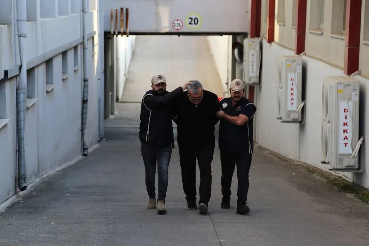 FETÖ’den aranan eski 4. sınıf emniyet müdürü yakalandı