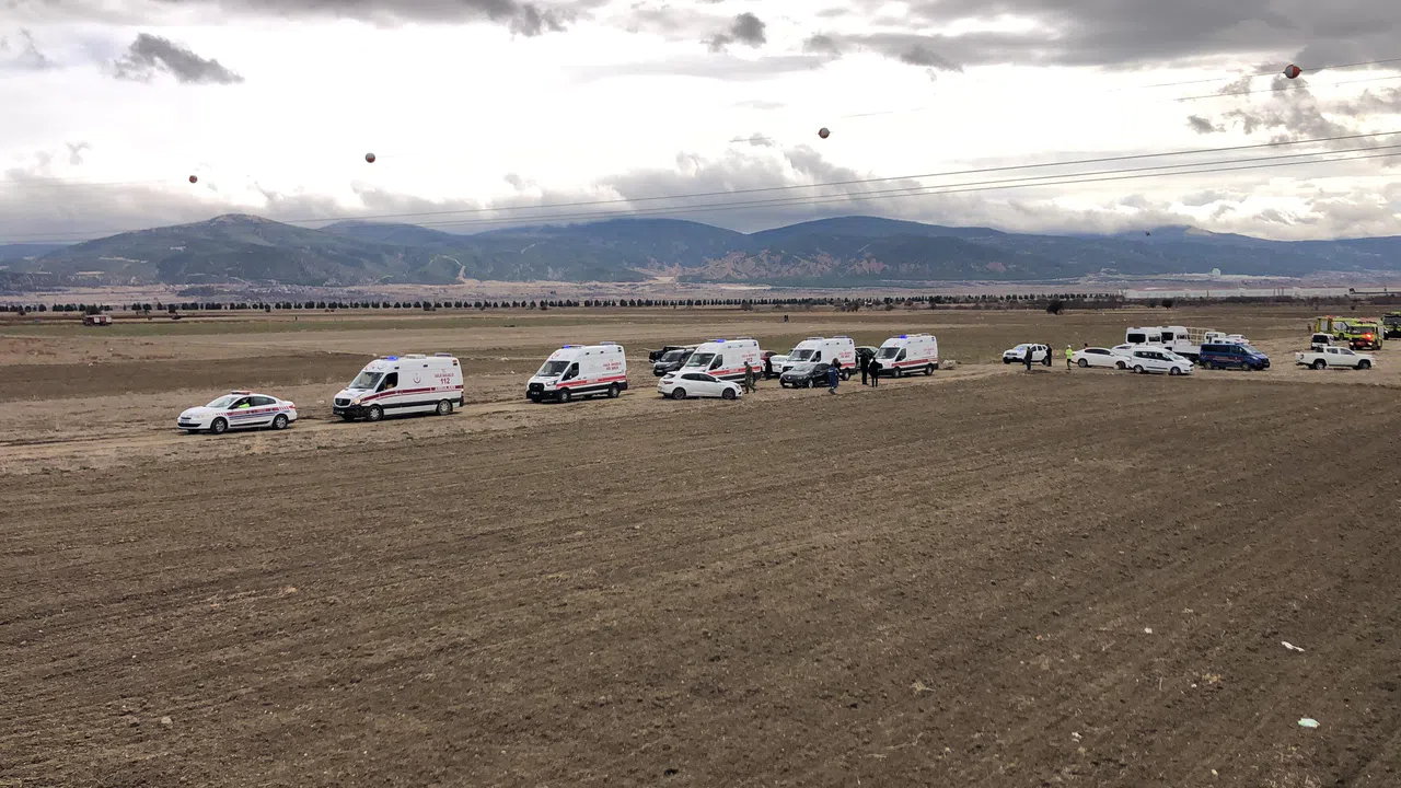Helikopter kazasında şehit olan 6 askerin naaşları morga kaldırıldı