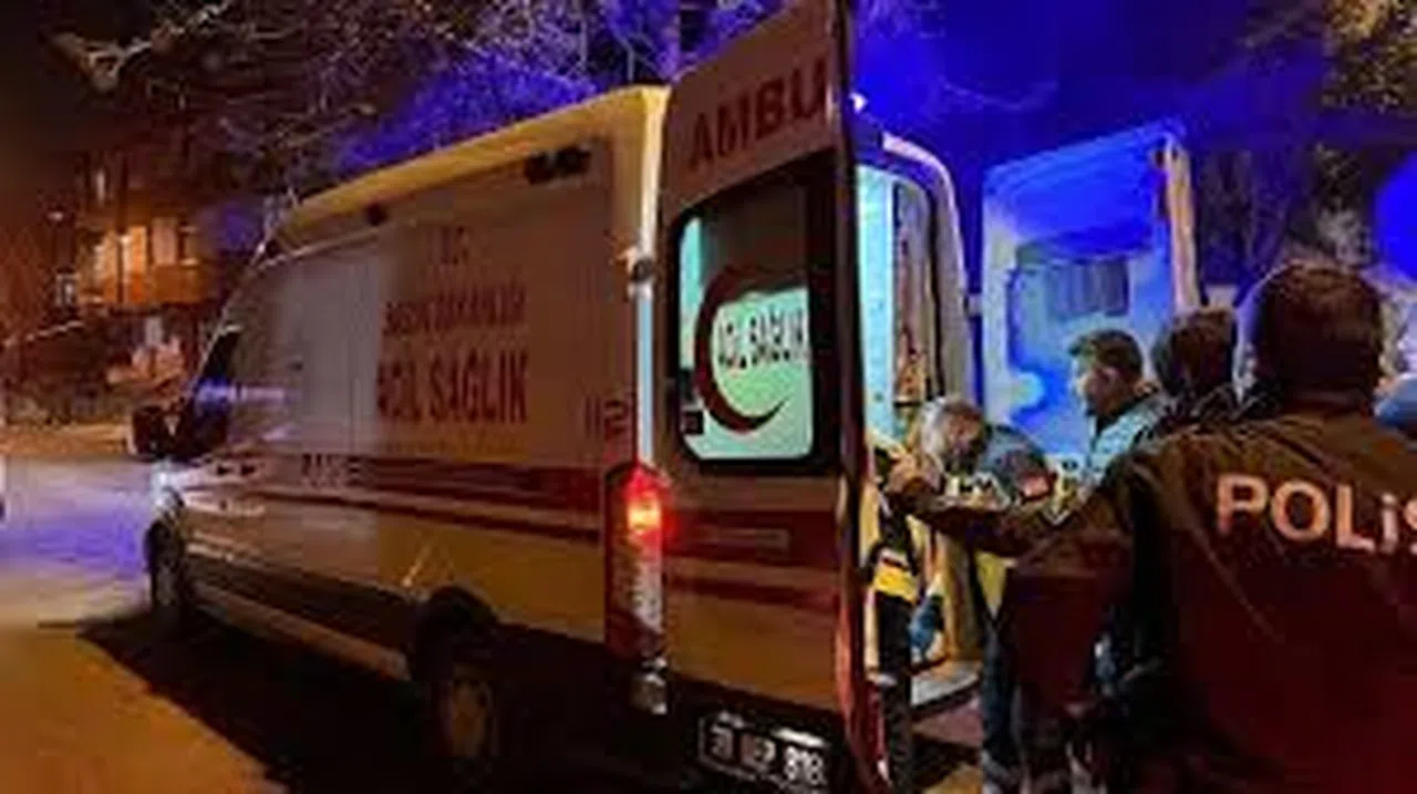 Düğünde İki Grup Arasında Bıçaklı Kavga: 1 Yaralı