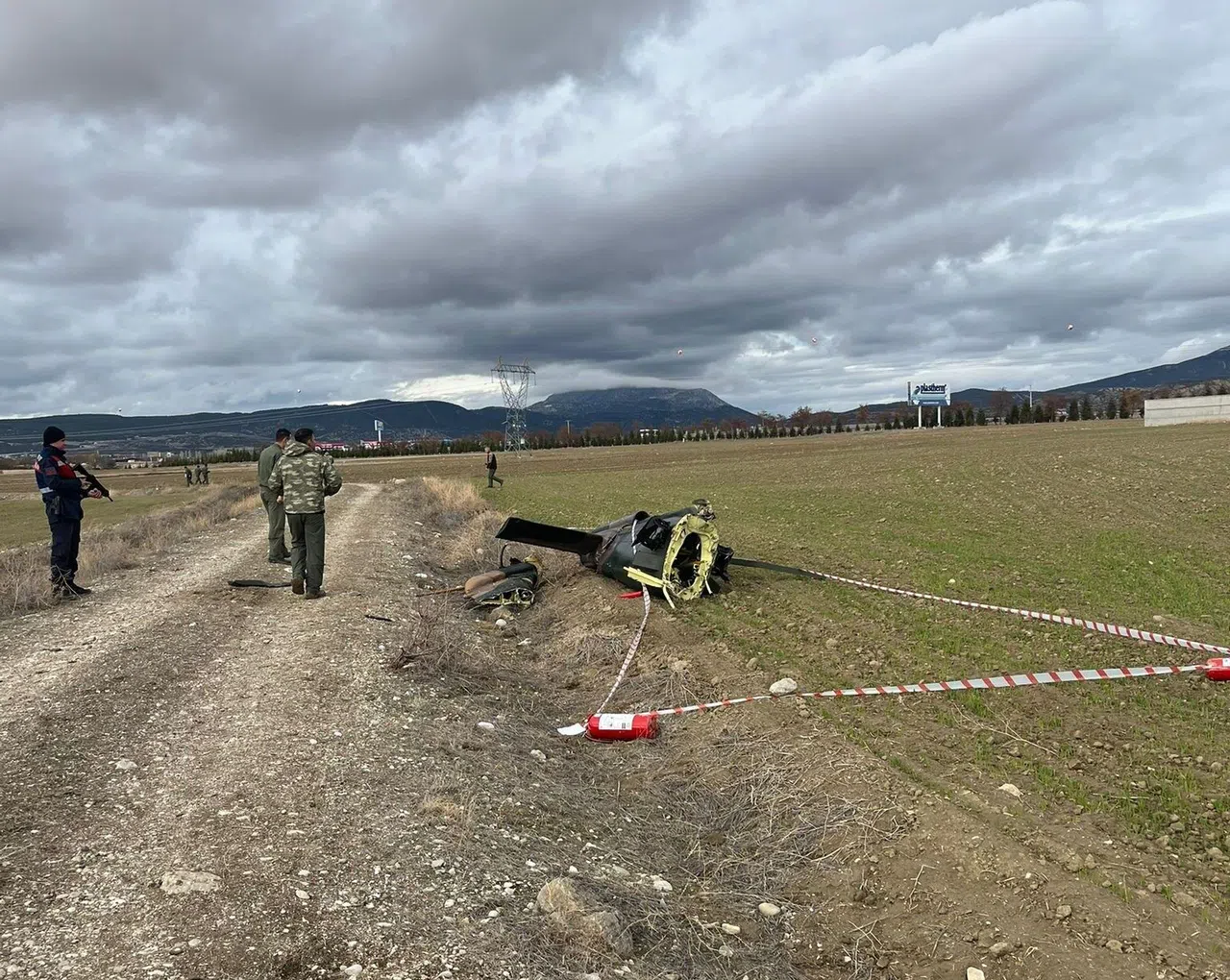 Isparta'da askeri helikopter düştü: 6 şehit