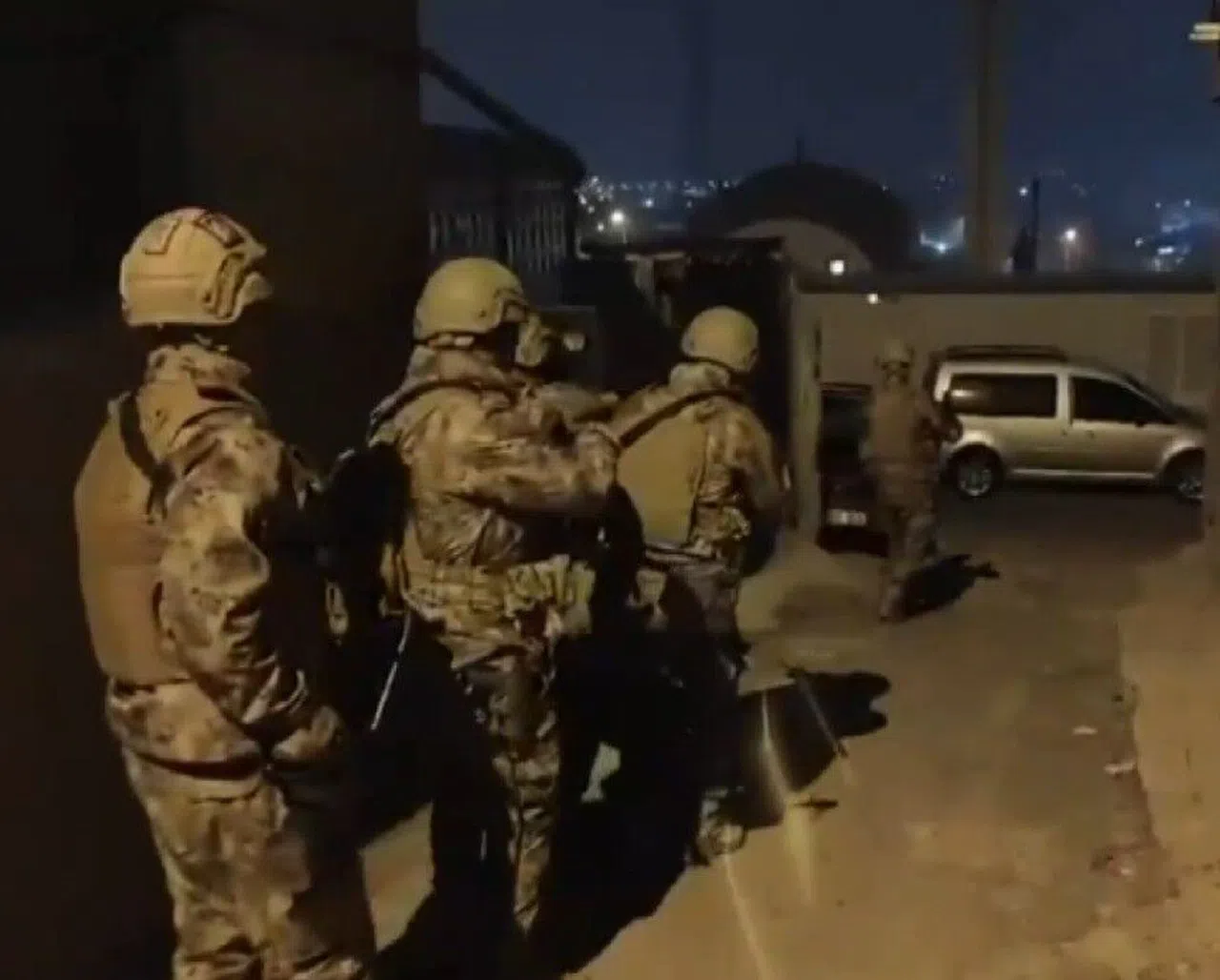 Kahramanmaraş dahil 38 İlde "Kıskaç-33" Operasyonu: 63 FETÖ Şüphelisi Yakalandı