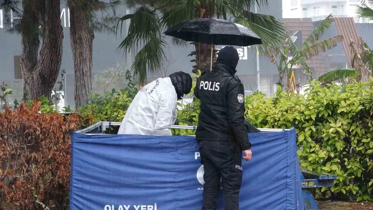 Mobilya Ustası Parkta Ölü Bulundu