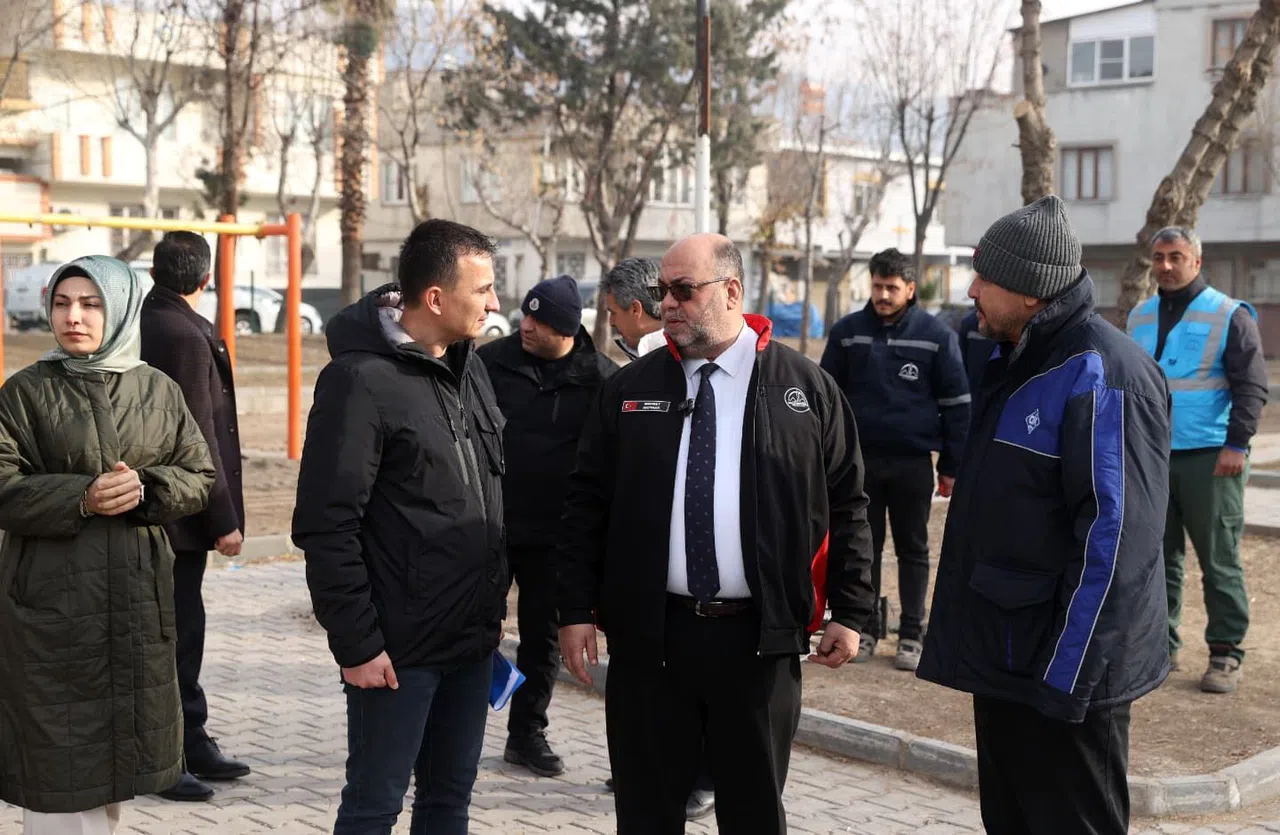 Başkan Akpınar'dan Soğukta Çalışan İşçilerine Moral